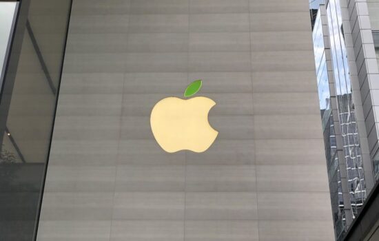 apple logo earth day singapore 800x600