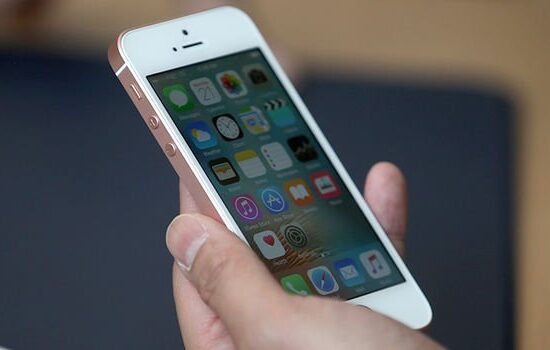 Apple iPhone SE Launch Live UK Pre Order New iPhone SE Apple iPhone iPad Air 3 UK Release Date Apple iPad Pro 97inch iPad Air 3 494416 1