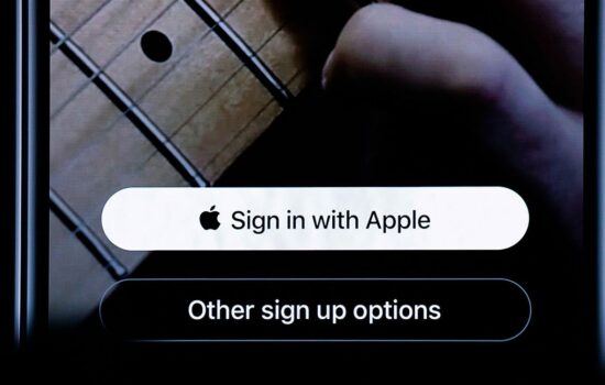 Sign in with Apple 1