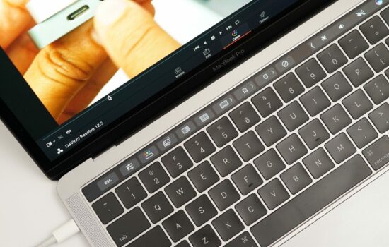 davinci resolve studio touch bar macbook pro