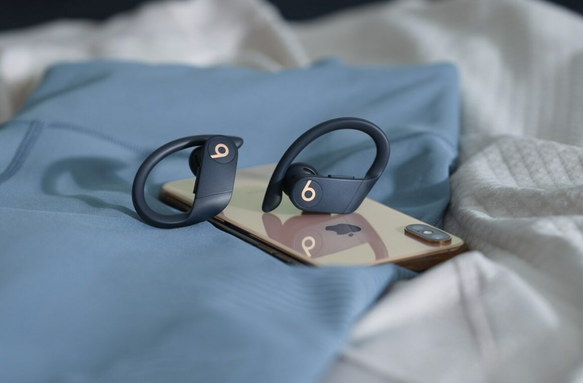 powerbeats pro 03