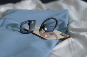 powerbeats pro 03