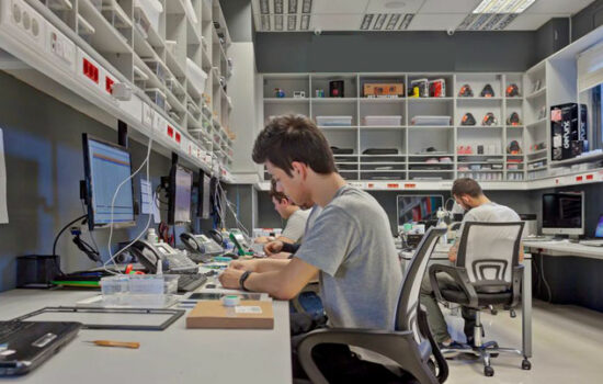 Apple is going to supply parts for repair to third party stores for the first time