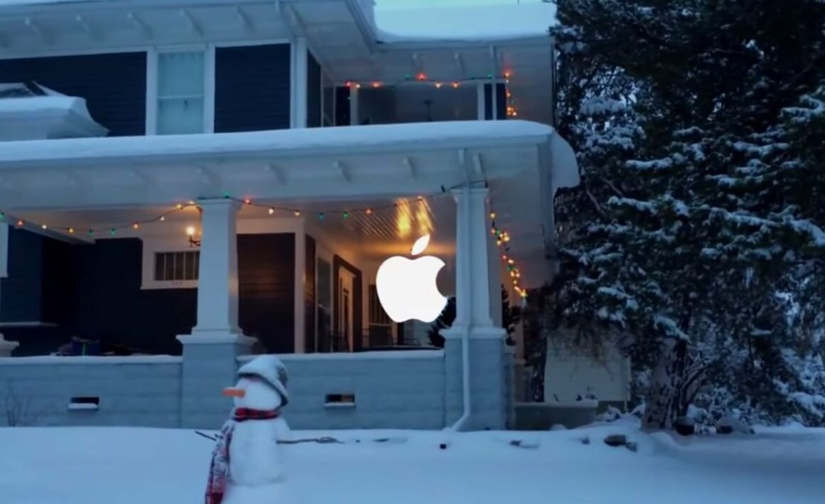 apple ad 14 08 18