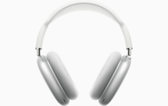 apple airpods max hero 12082020 scaled