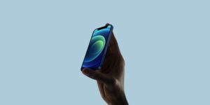 Iphone 12 mini small in hand