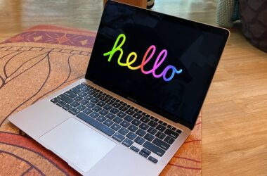 6588e139 hello screen saver 1