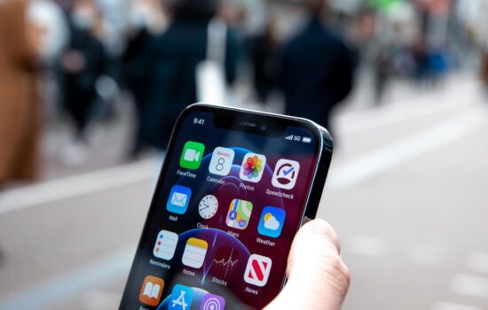 iPhones with 5G