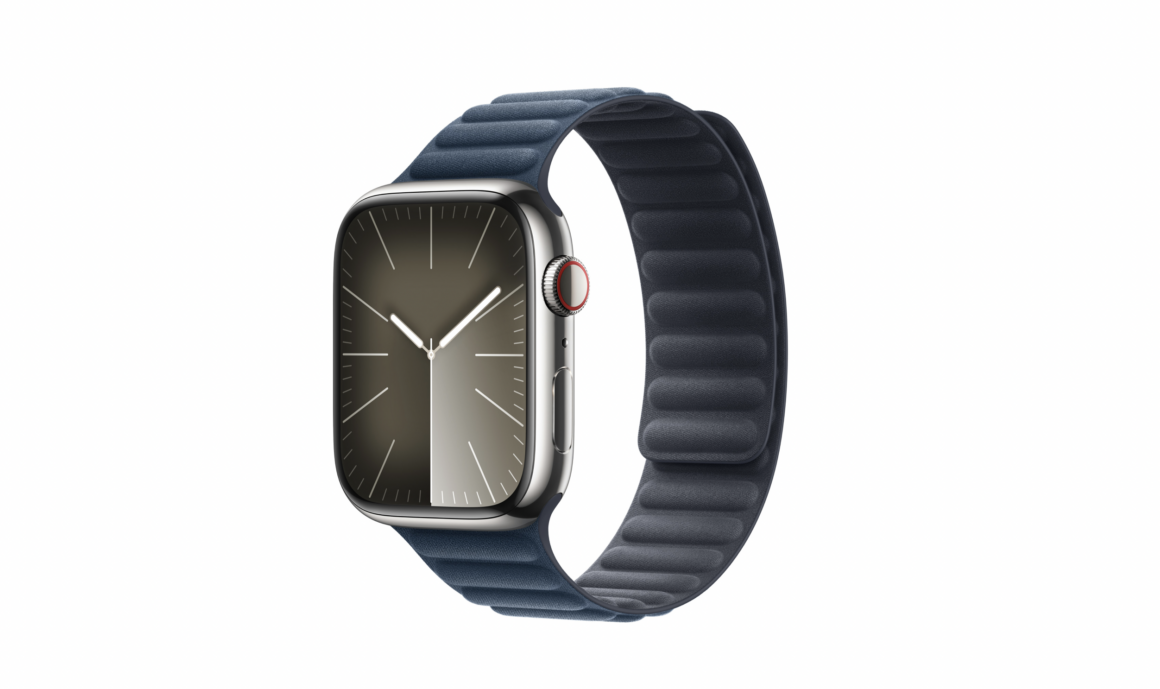 Apple Watch featuringg the pacific blue magnetic link band.