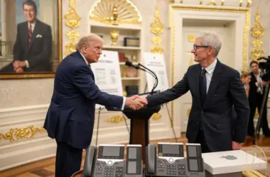 Tim Cook and Donald Trump