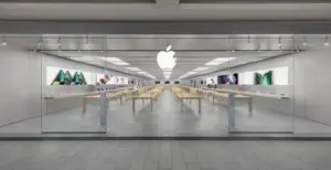 Apple Roosevelt Field