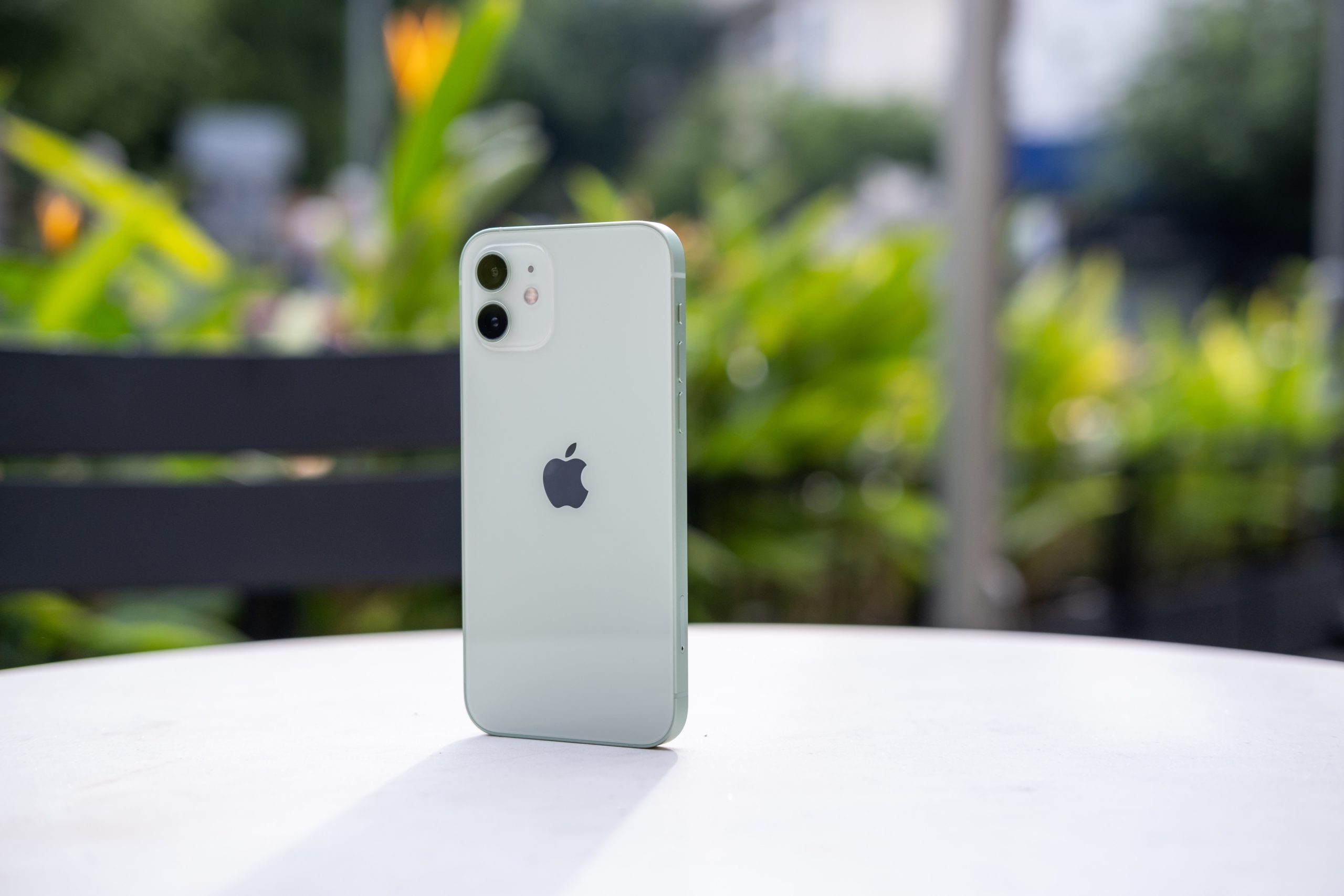 Apple recalls iPhone 12 models in UAE, image credit: Thai Nguyen