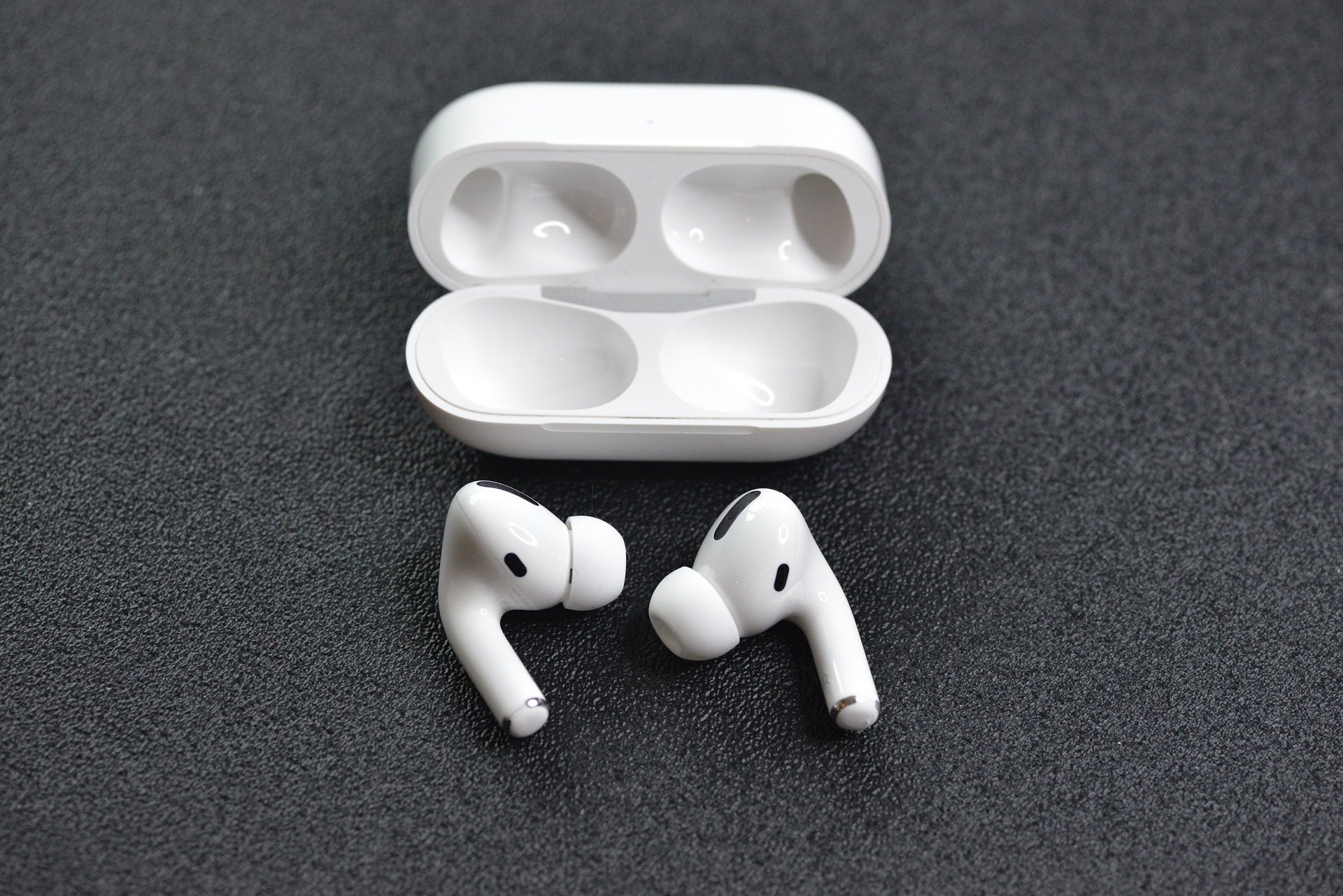 earphones g26d9ada30 1920