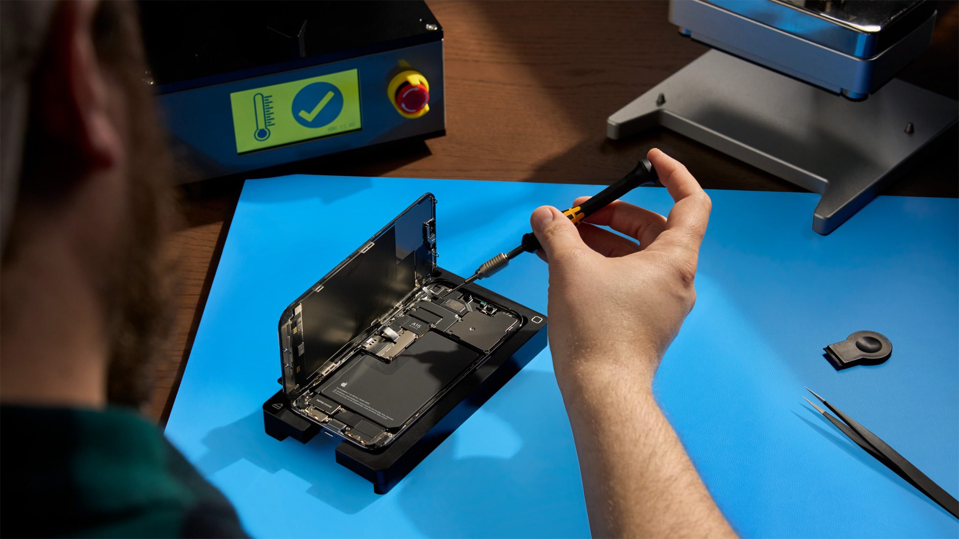 Apple Self Service Repair Program For iPhone is Now Available in the US