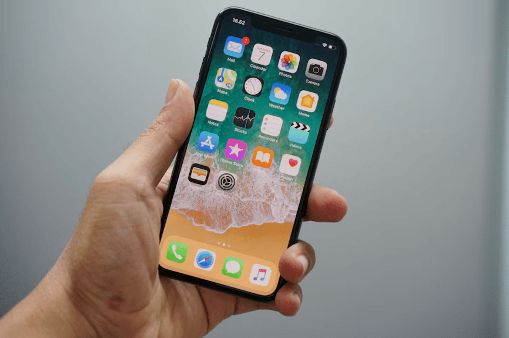 How to Experience the Best of Apple Products With Rent-to-Own Programs
