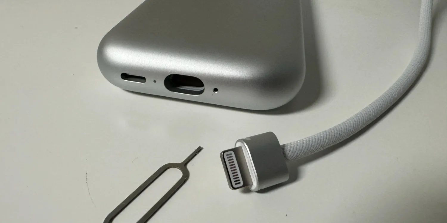 Vision Pro’s Battery Cable is Removable