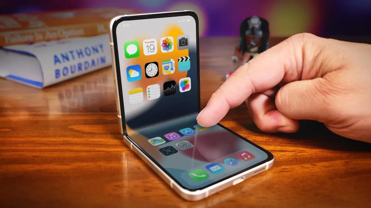 Apple’s first foldable iPad may see delays into 2026