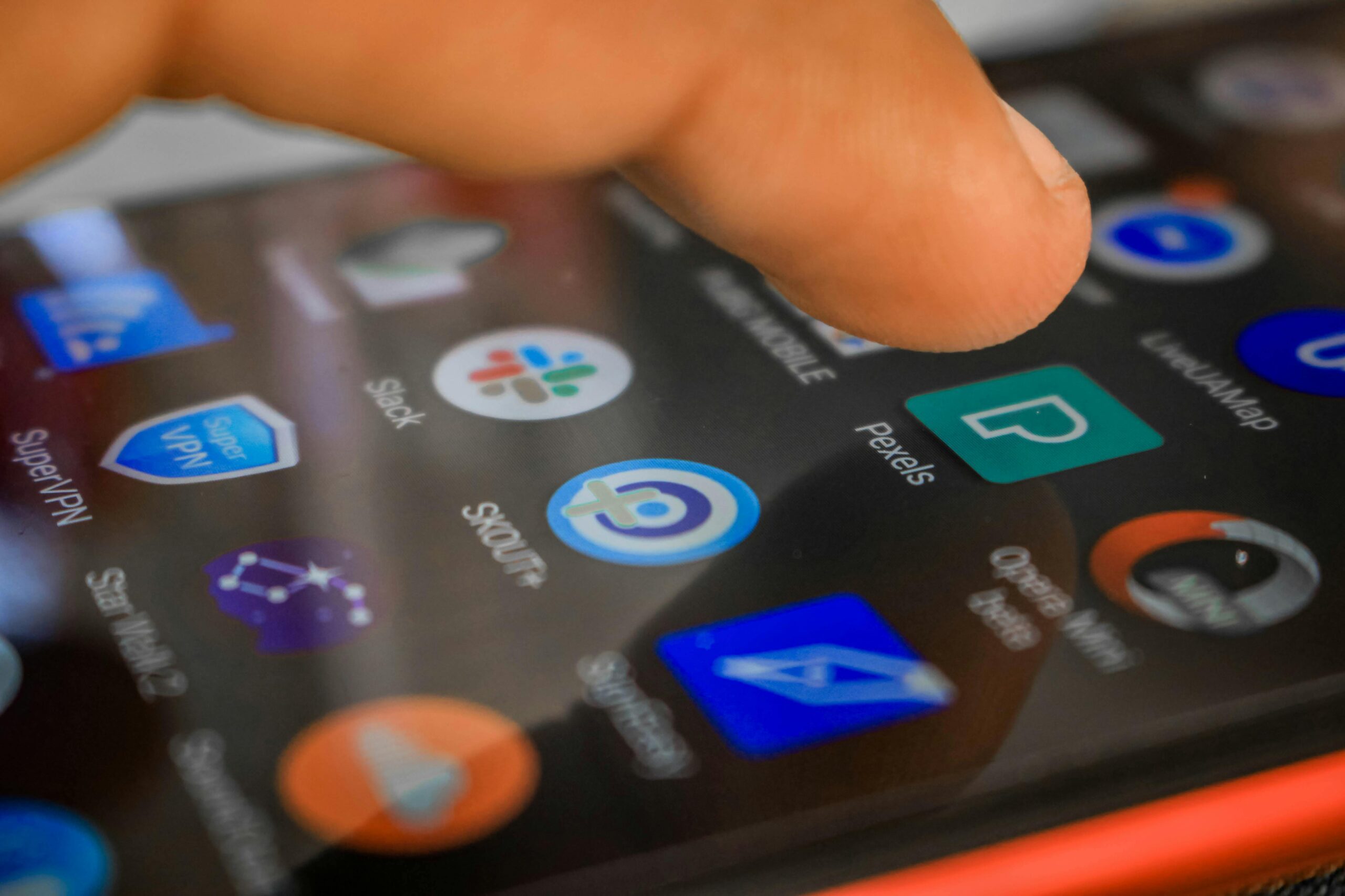 iPhone vs. Android: Which Is Better for Online Casino Gaming