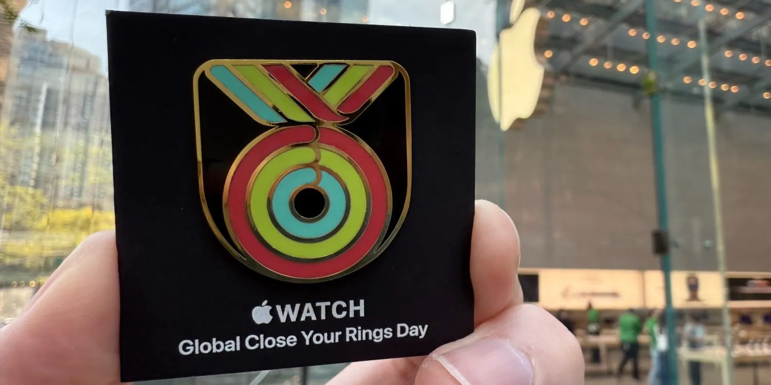 You can now snag a free Apple Watch pin at your local Apple Store