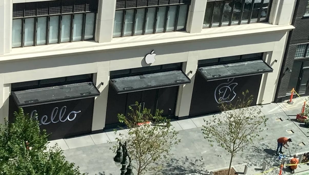 Apple Downtown Detroit Storefront