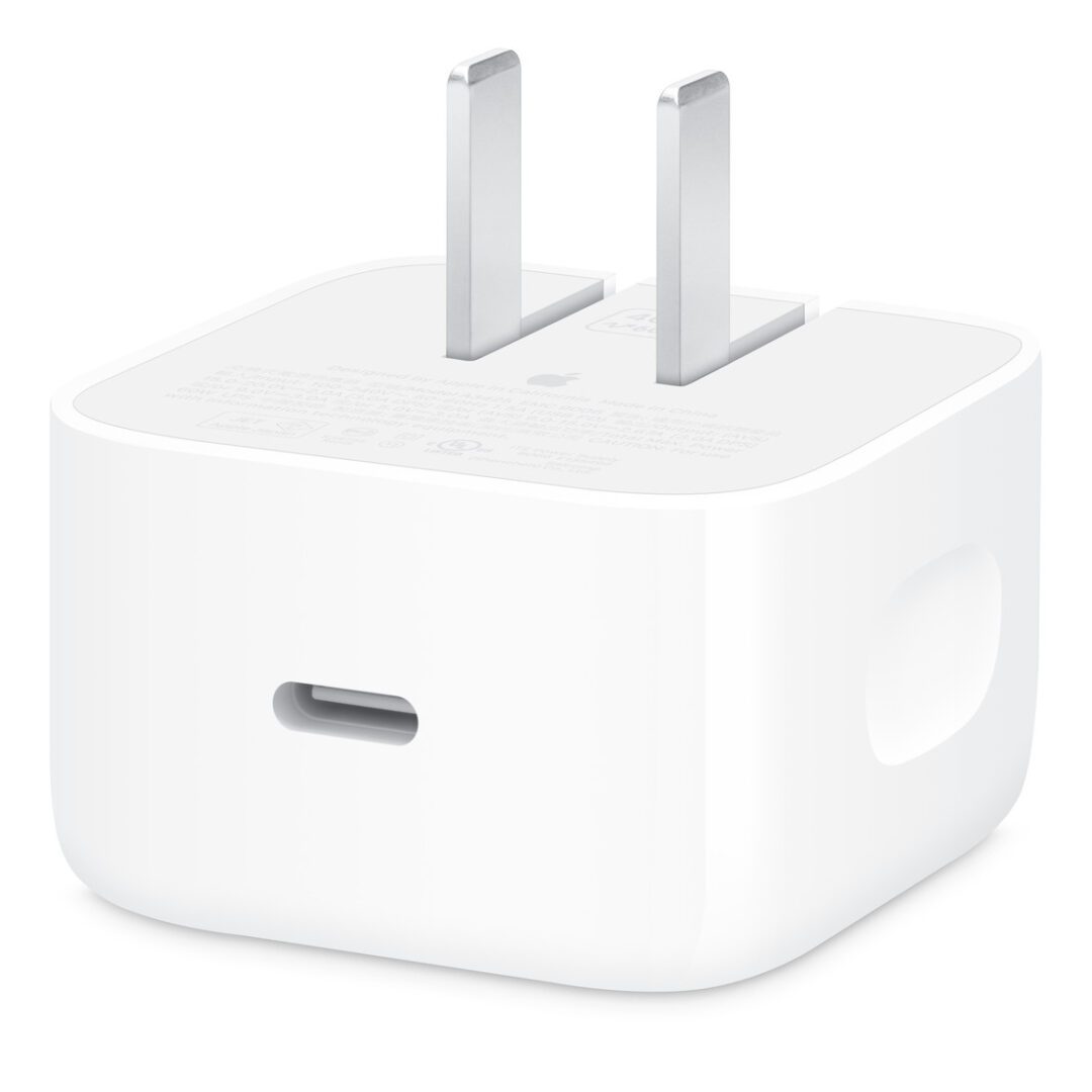 iPhone 17 - Apple Power Adapter