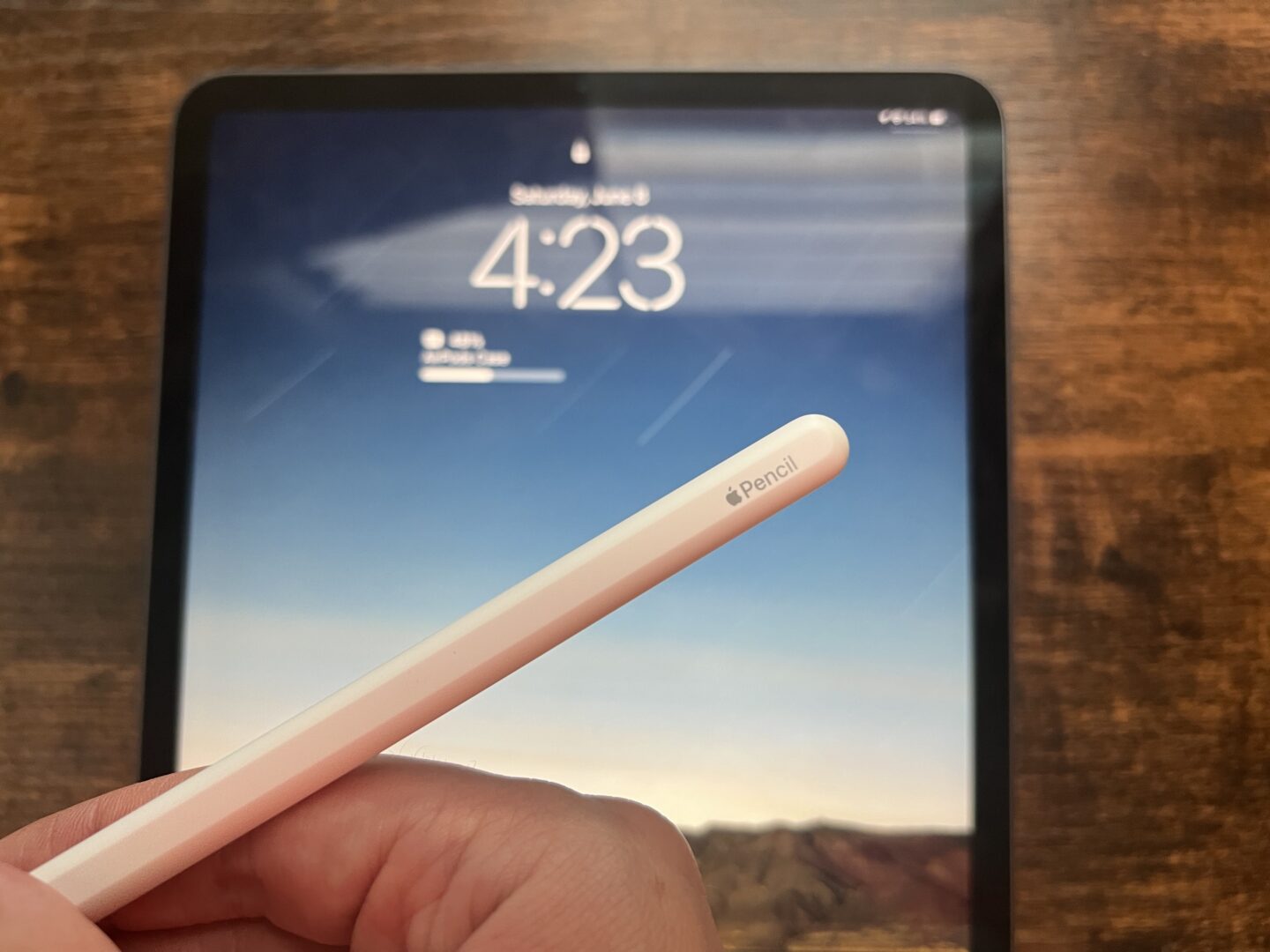 Apple Pencil (2nd generation) in front of iPad Pro 11-inch (1st generation)